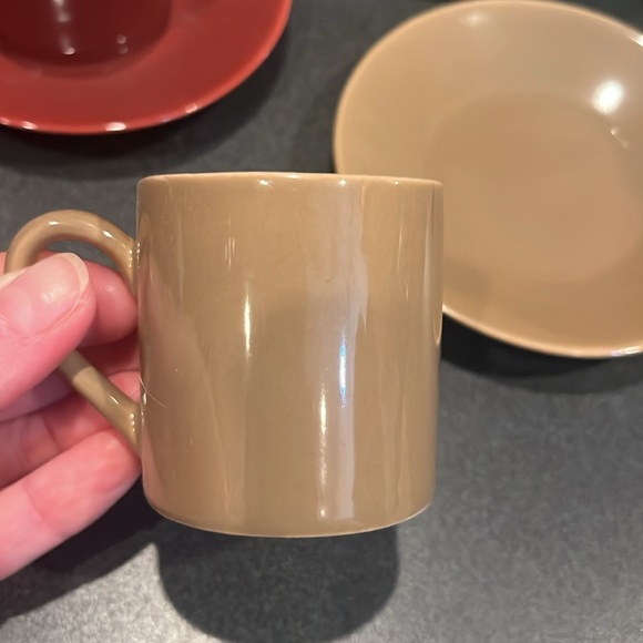 Espresso set with cups, plates and rack. Red, olive green, and tan - Picture 5 of 5